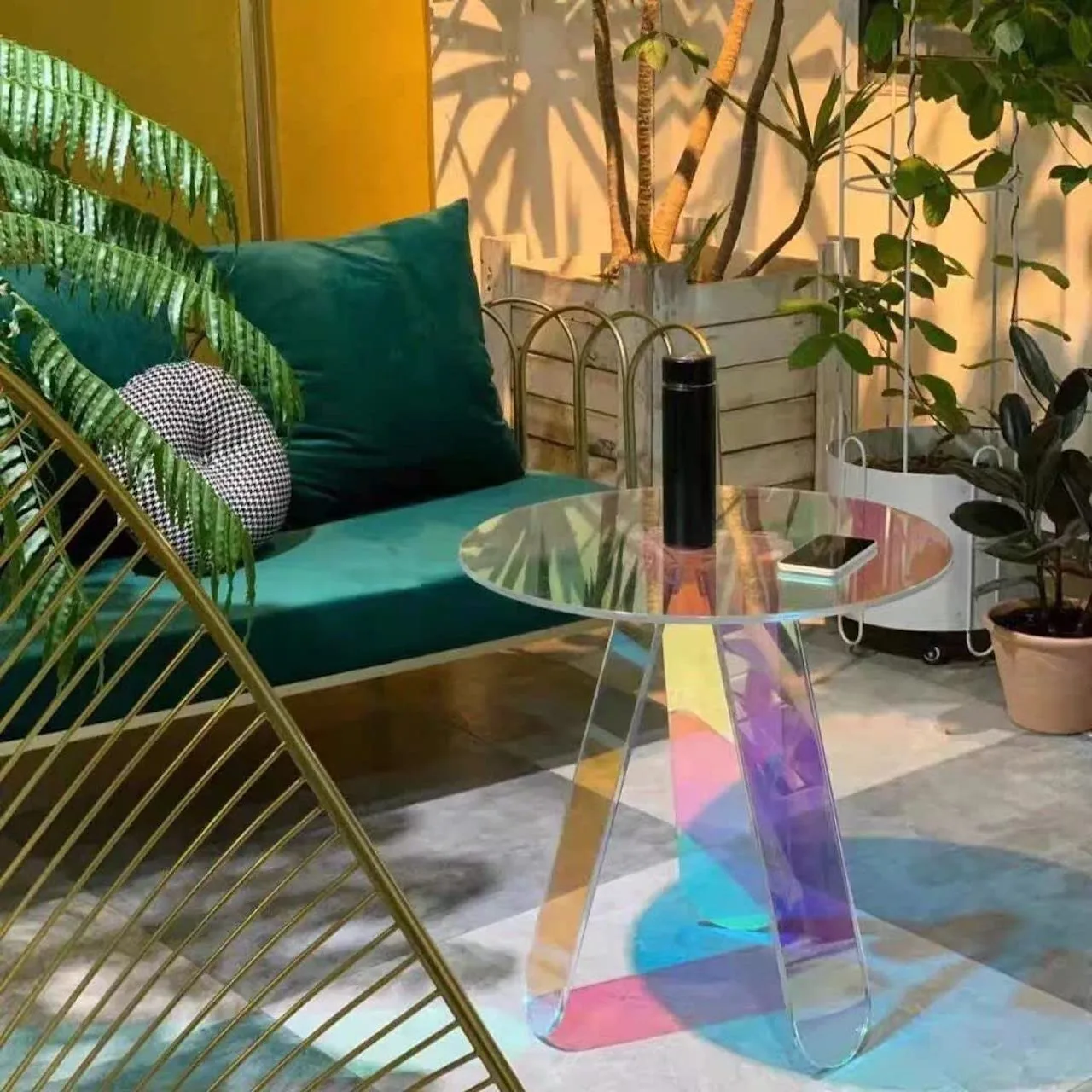 emma chamberlain house transparent screwdriver table