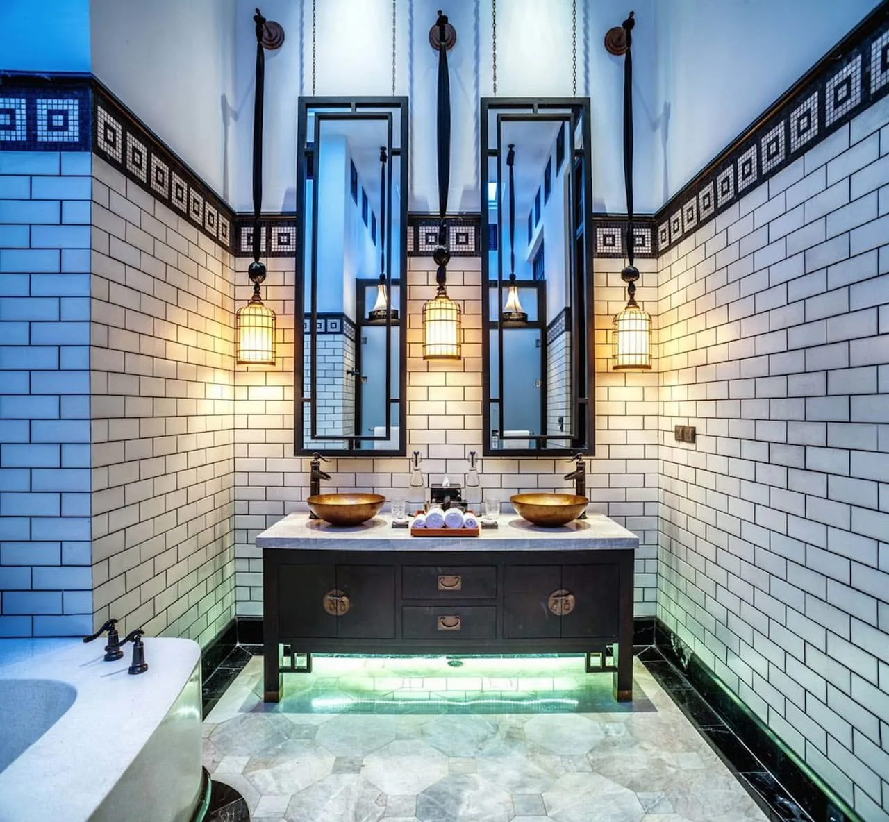 15 Glamorous Art Deco Bathroom Ideas & Tips for 2023 8 art deco bathroom interior design geometric shapes