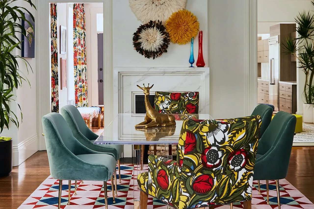 The Maximalism Interior Design Guide For 2023 3 maximalism interior design dining room bold colors giraffe