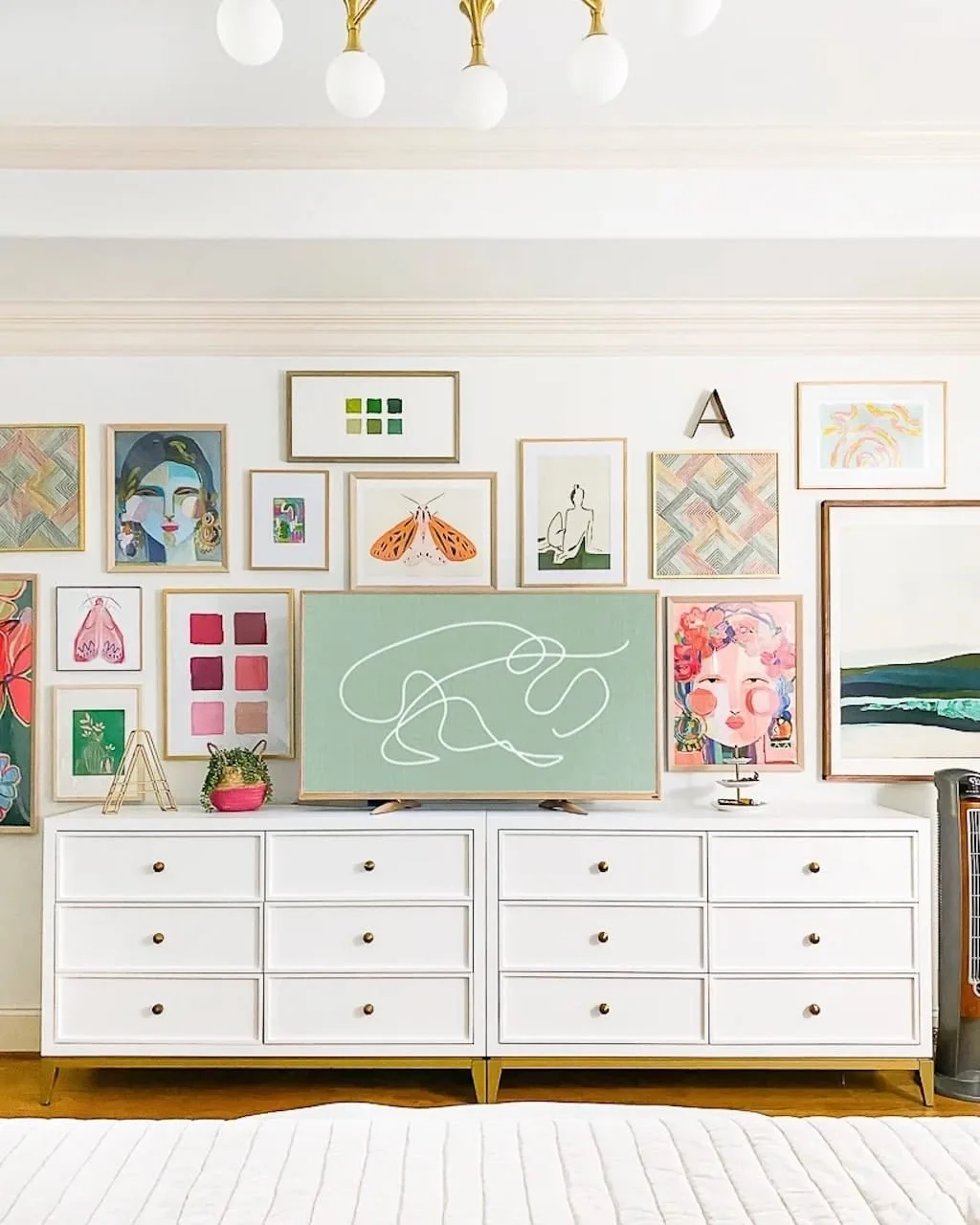 DIY Washi Tape Frame To Upgrade Your TV - Samsung "The Frame TV" Dupe 1 Washi Tape Frame gallery wall tv display
