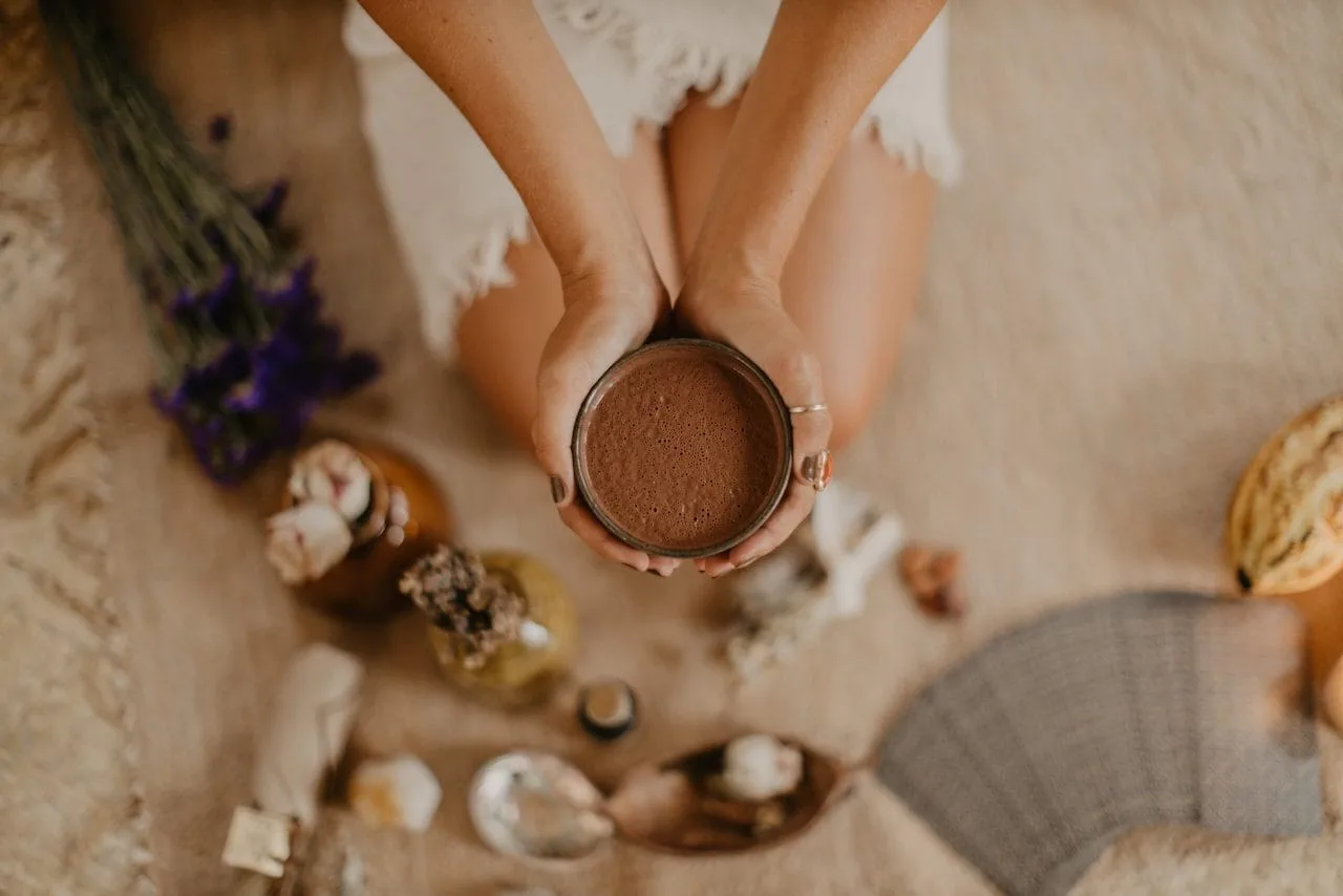 home-meditation-room-corner_cacao-ceremony-hands