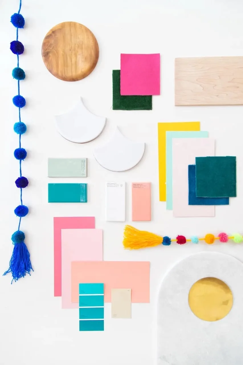Colorful Eclectic Home Decor & Inspiration For Every Room (With Product Gallery) 2 colorful-eclectic-home-decor_color-palette