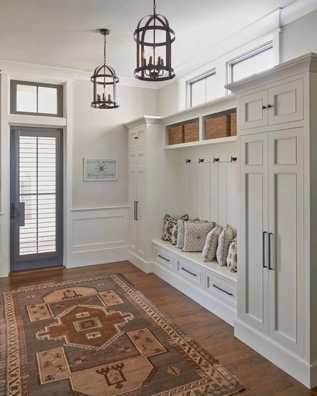 Aesthetic Drop Zone Ideas For Every Area Of Your Home: Organizing Your Life 3 drop-zone-ideas-command-center_farmhouse-entryway