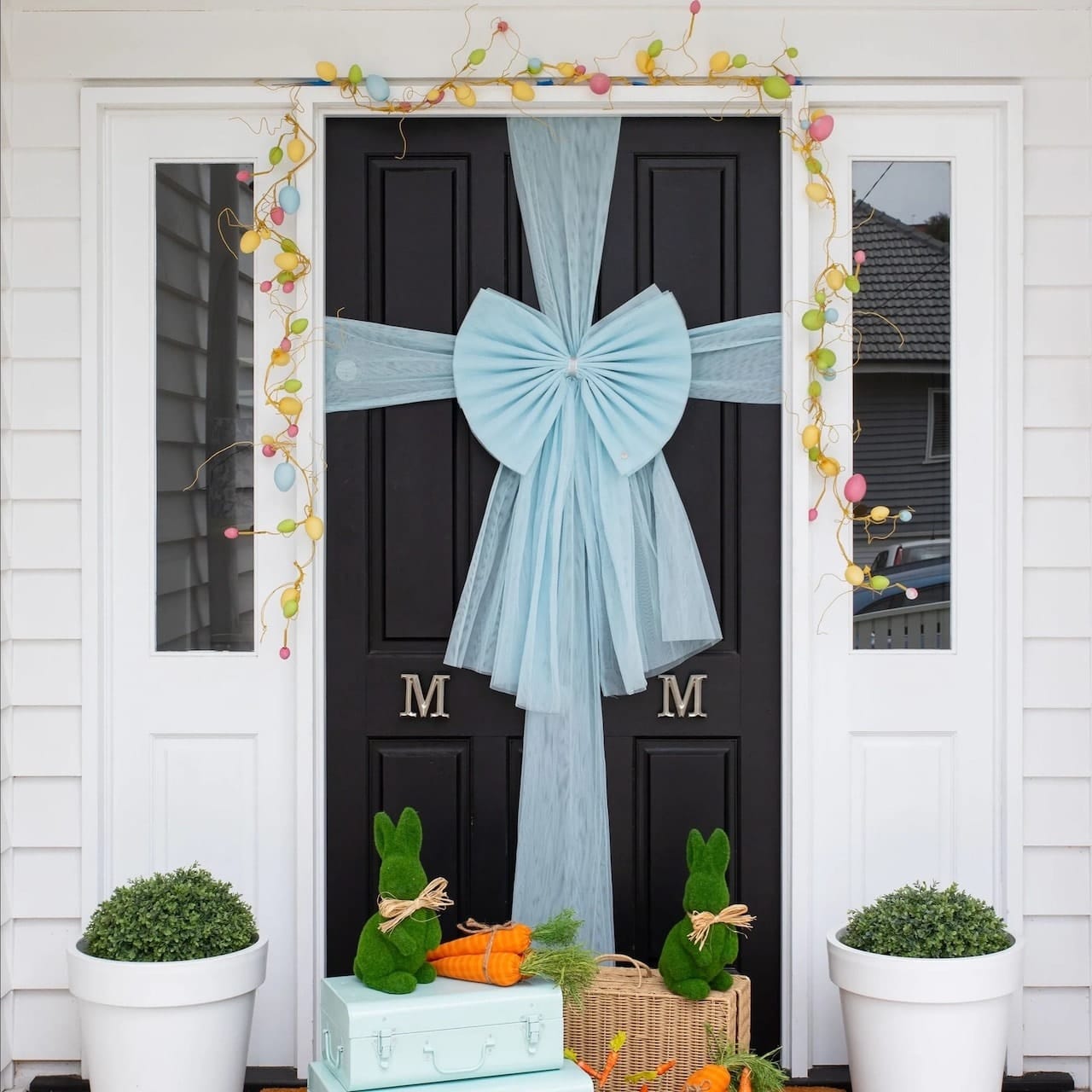 20+ Charming Easter Front Porch Decor Ideas - With Products You'll Love 5 easter front porch decor ideas door bow