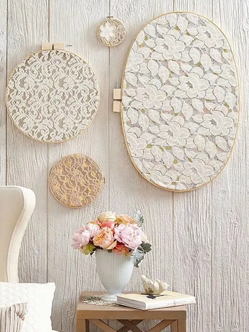 Modern Home Makeover: 15+ Aesthetic Recycling Projects for Eco-Friendly Decor 13 DIY recycling projects upcycled home decor lace hoops wall decor edited