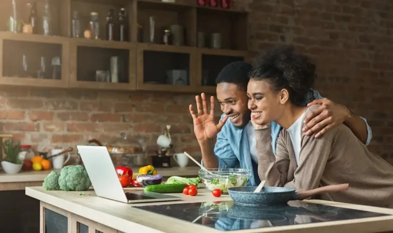 Unique Valentine's Day Gifts That Aren't Cheesy Or Cliche in 2024 10 unique valentines day gift ideas online zoom cooking class couples