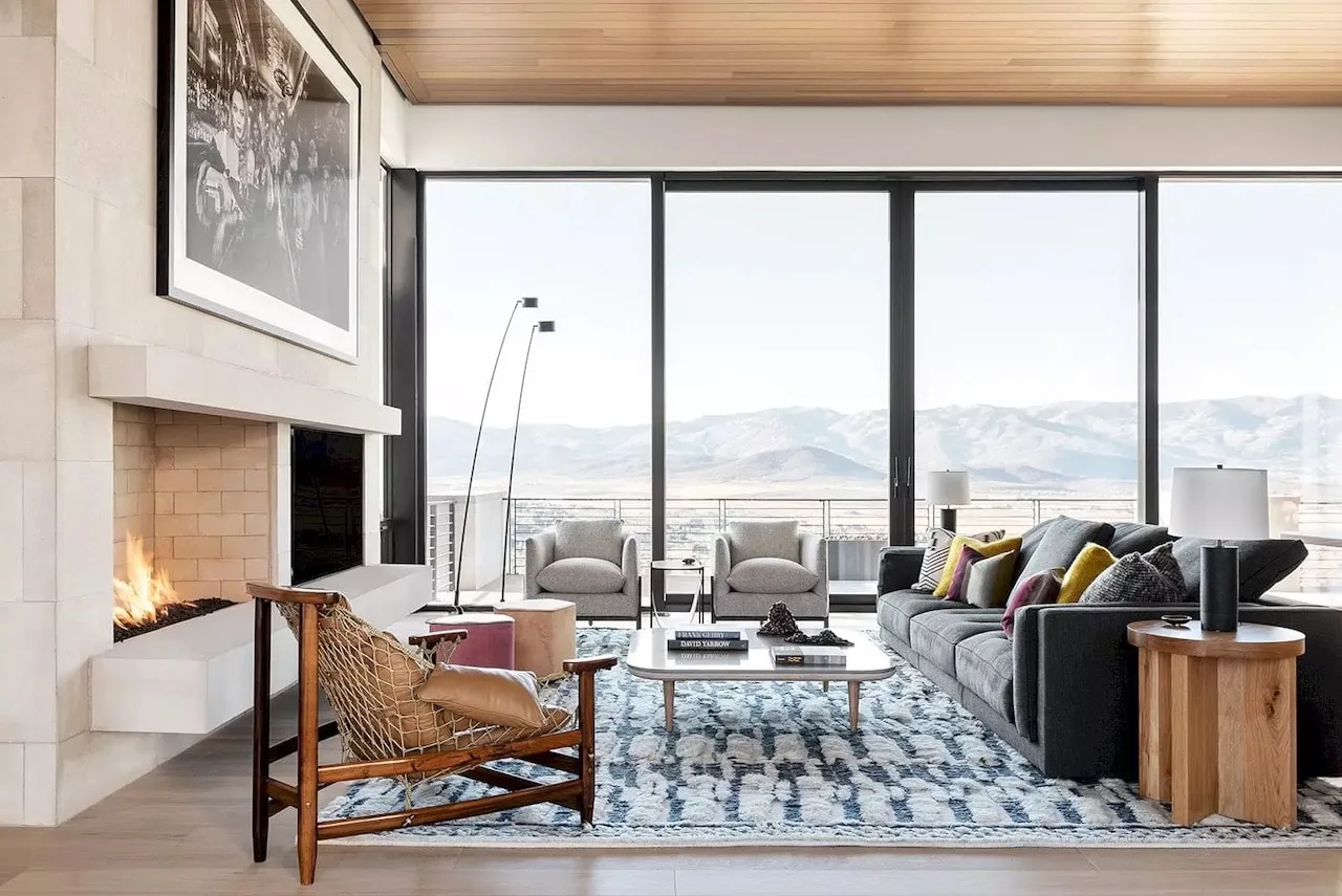 Modern Fireplace Ideas & Inspiration For Your Minimalist Home in 2024 10 modern fireplace ideas for minimalist homes Promontory Residence living room