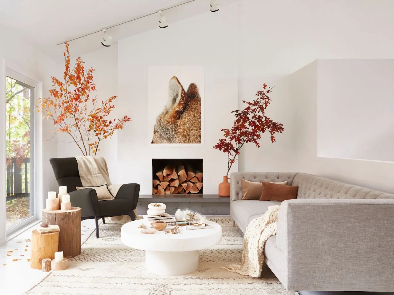Modern Fireplace Ideas & Inspiration For Your Minimalist Home in 2024 2 modern fireplace ideas for minimalist homes cozy living room