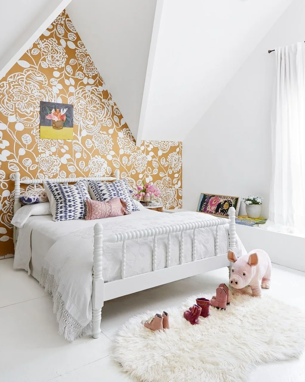 wallpaper accent wall trends childrens bedroom gold a frame