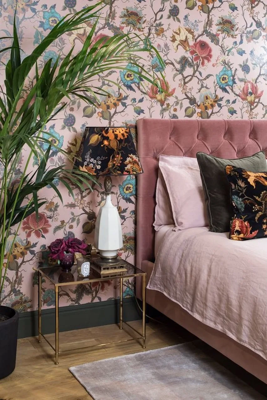 wallpaper accent wall trends whimsical floral bedroom pink pastels
