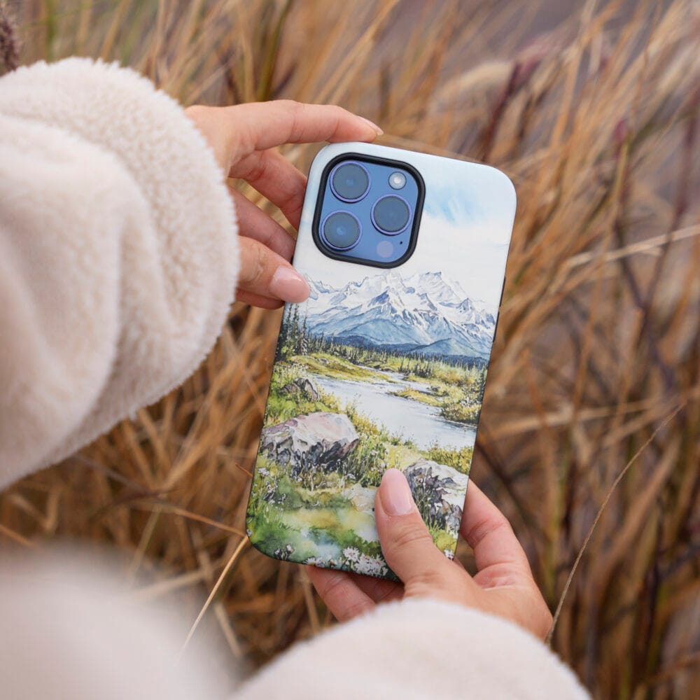 04 - Denali National Park Phone Case - Female hand.jpg 04 - Denali National Park Phone Case - Female hand.jpg