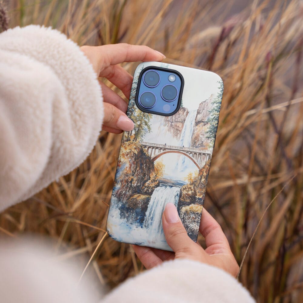 04 - Multnomah Falls Phone Case - Female hand.jpg 04 - Multnomah Falls Phone Case - Female hand.jpg