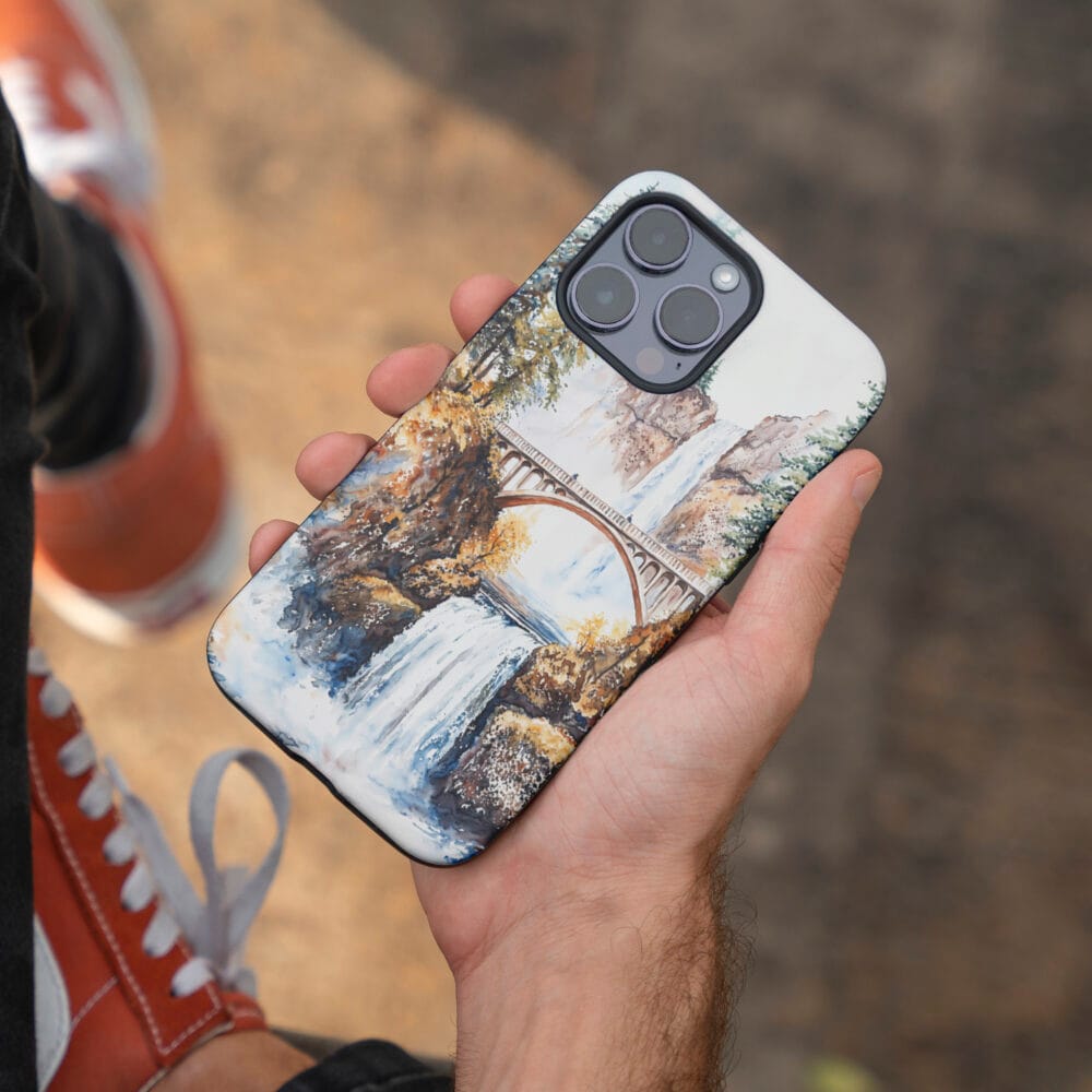 06 - Multnomah Falls Phone Case - Male Hand.jpg 06 - Multnomah Falls Phone Case - Male Hand.jpg