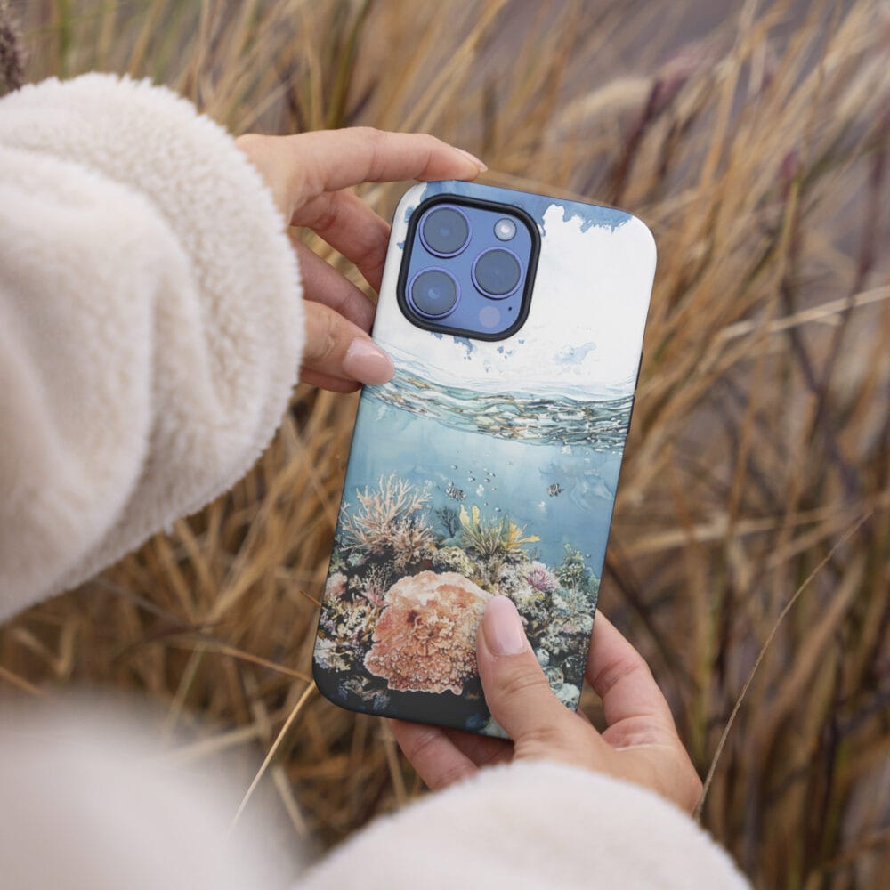 04 - Great Barrier Reef Watercolor Art Phone Case - Female hand.jpg 04 - Great Barrier Reef Watercolor Art Phone Case - Female hand.jpg